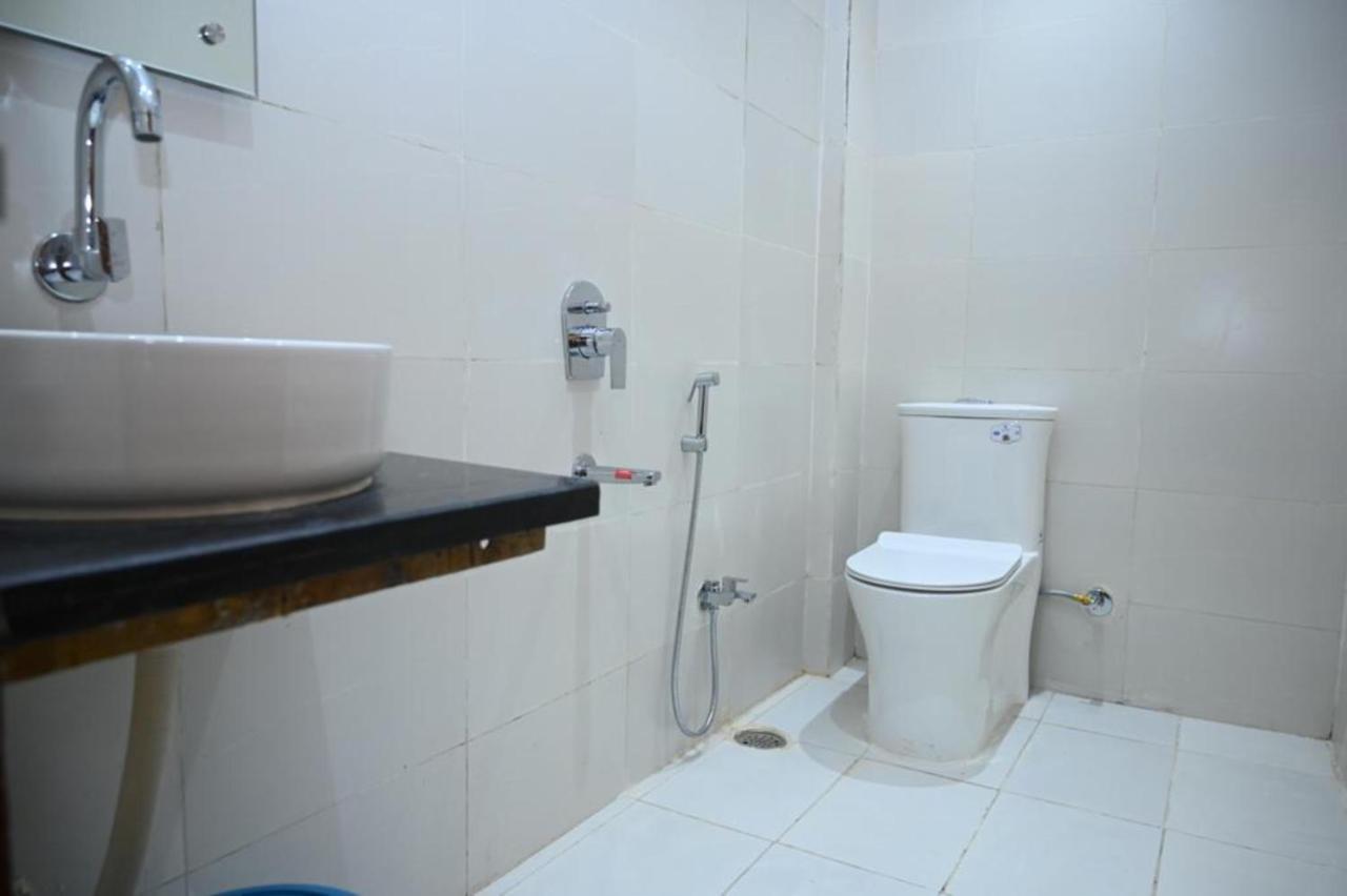 Hotel Hibiscus Tree- Bachupally ไฮเดอราบัด ภายนอก รูปภาพ
